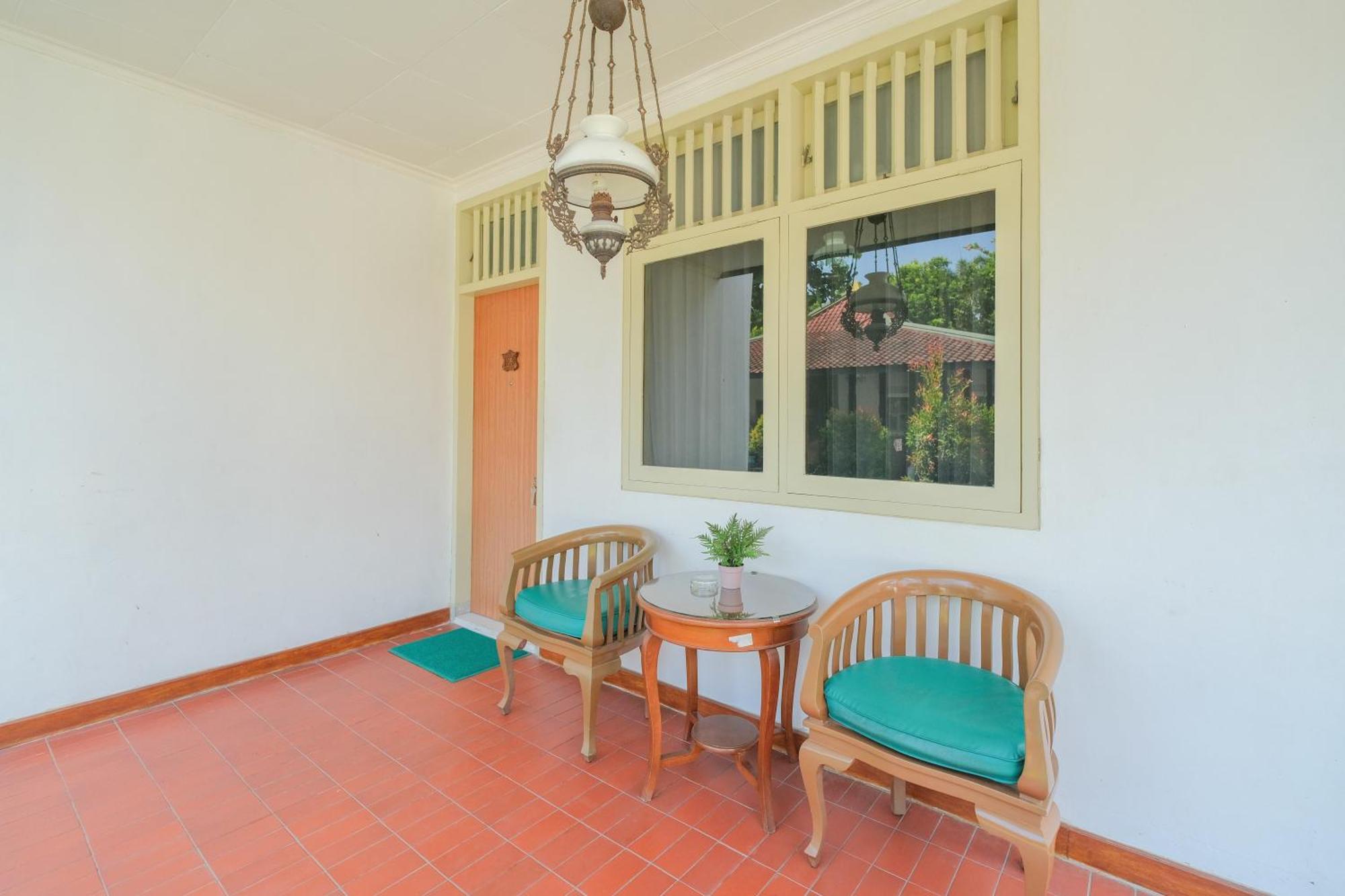 Royal Brongto Hotel Yogyakarta Exterior photo