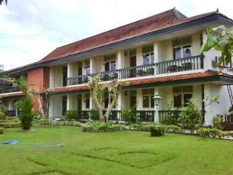 Royal Brongto Hotel Yogyakarta Exterior photo